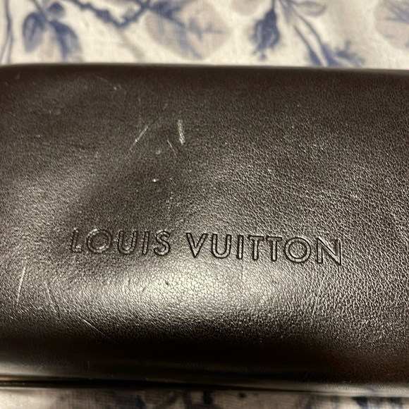 🌟🌟HOST PICK🌟🌟 Stunning Louis Vuitton Sunglasses - Picture 10 of 11